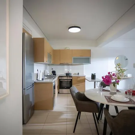 Pame Rentals - Cozy Glyfada Stay With Free Parking Athens Exterior photo